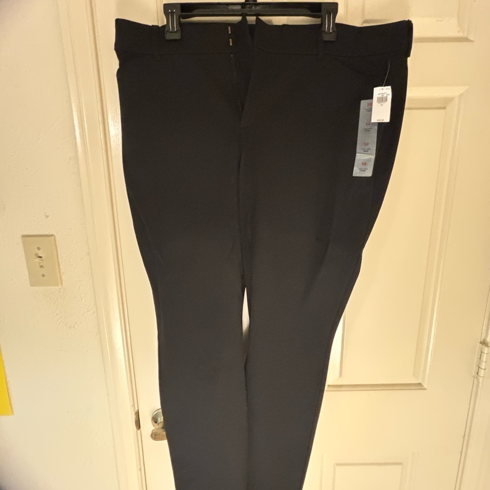 Women high rise pixie  Black Pants old navy